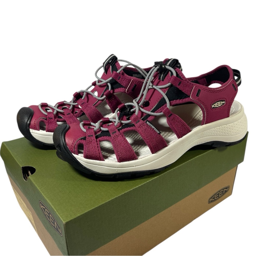 NIB KEEN Womens Astoria West Burgundy Closed Toe Sandal Size 9.5
